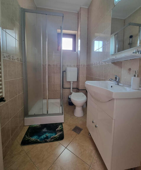 Mountains Breath Bathroom